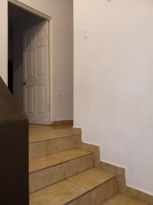 Casa Completa En Privada Y Con Cochera Монклова Екстер'єр фото